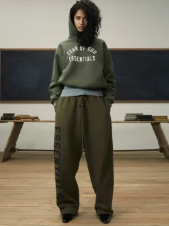 Fleece Relaxed Sweatpant