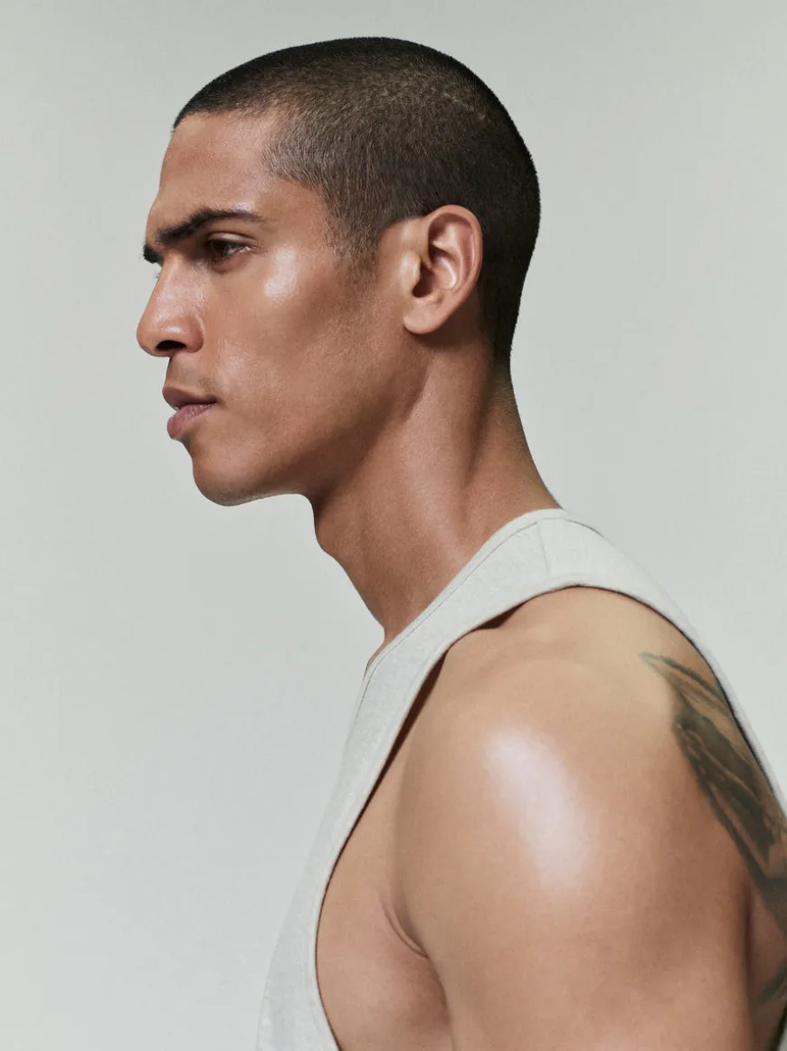 Lightweight Essential Tank
