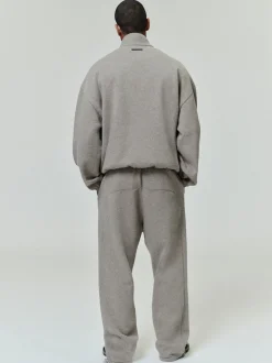 Relaxed Fleece Sweatpant With Piping
